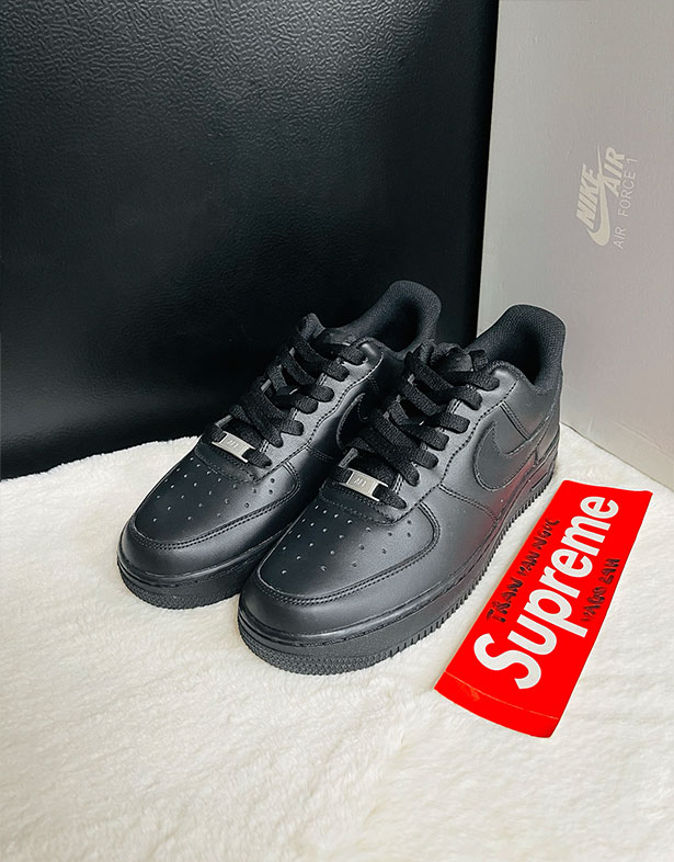 Nike Air Force 1 Low 07 “Triple Black” CW2288-001