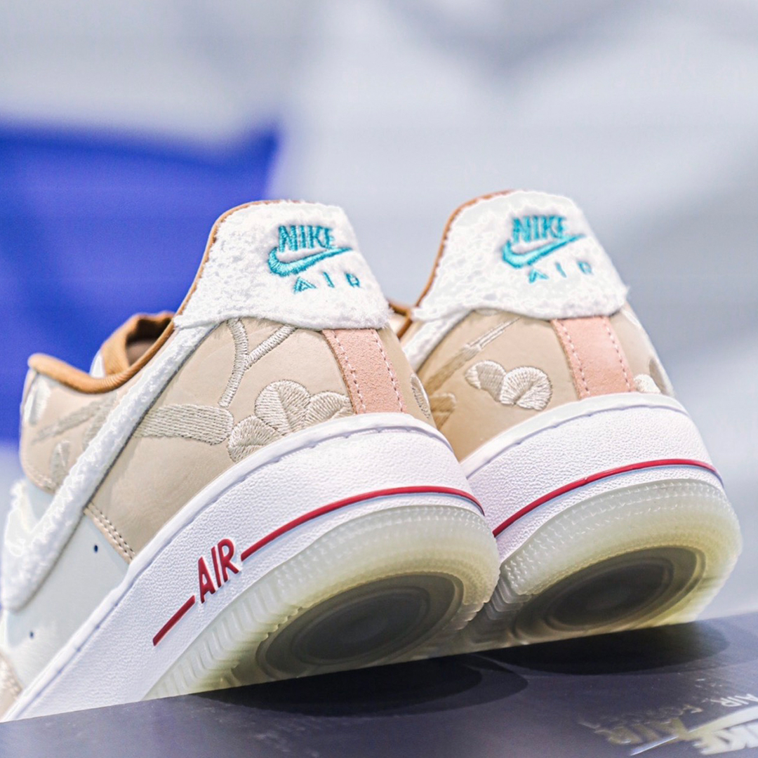 (WMNS) Nike Air Force 1 '07 LX 'Year of The Rabbit' FD4341-101 US 7