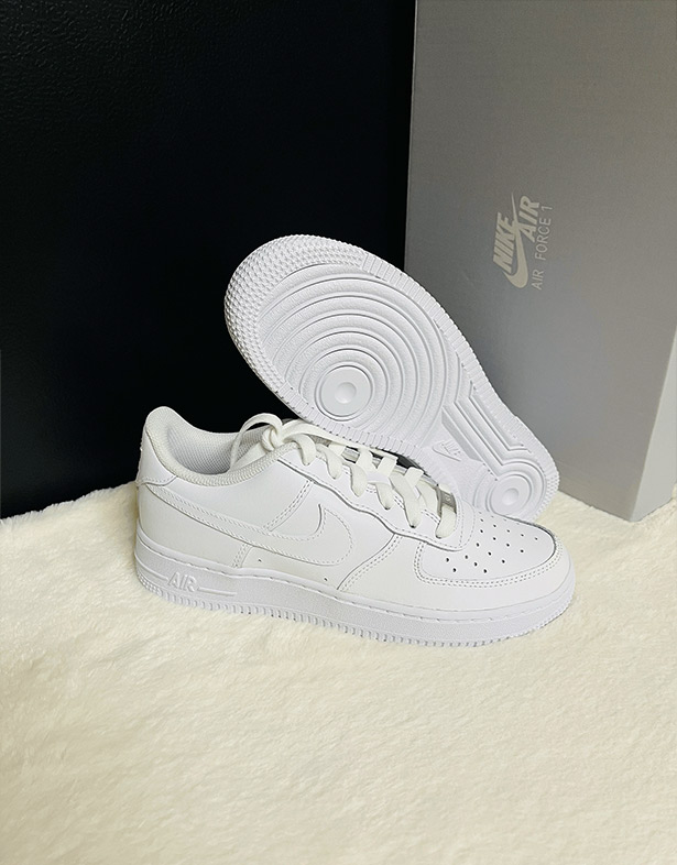 Nike Air Force 1 Low Gs “Triple White” DH2920-111