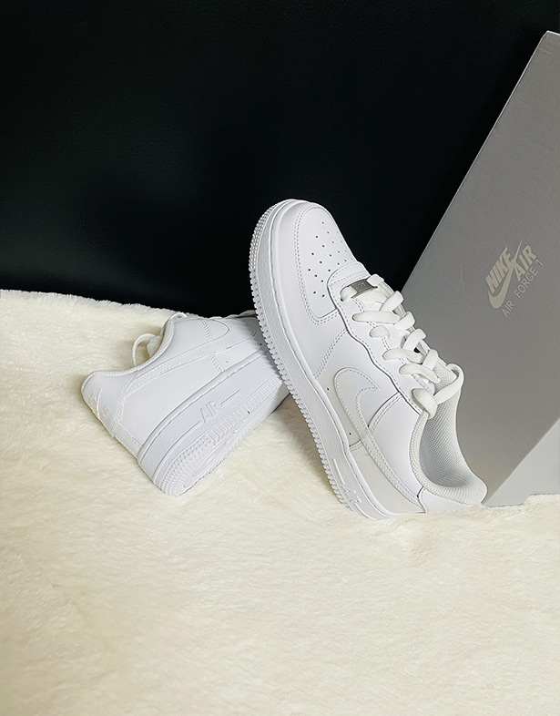 Nike Air Force 1 Low Gs “Triple White” DH2920-111