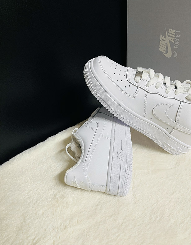 Nike Air Force 1 Low Gs “Triple White” DH2920-111