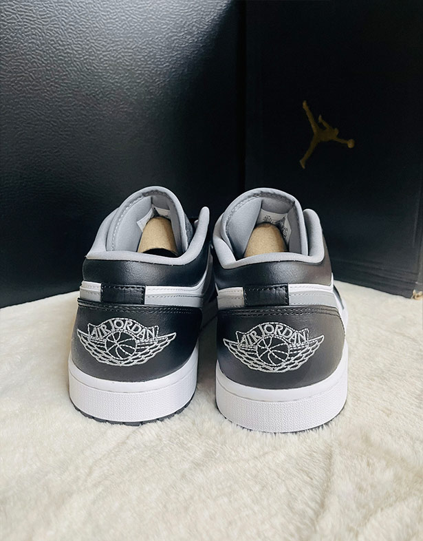 Nike Air Jordan 1 Low Black “Medium Grey” 553558-040