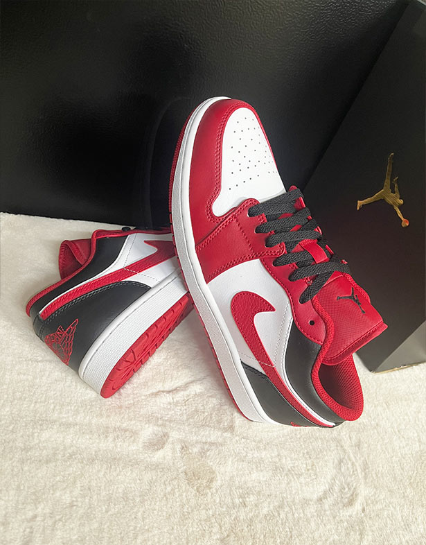 Nike Air Jordan 1 Low “Reverse Black Toe” 553558-163