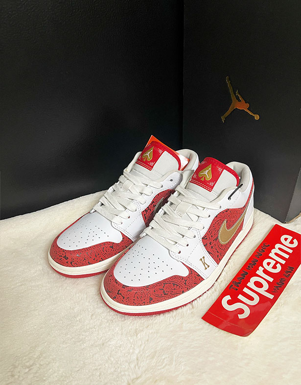 Nike Air Jordan 1 Low SE “Spades” DJ5185-100