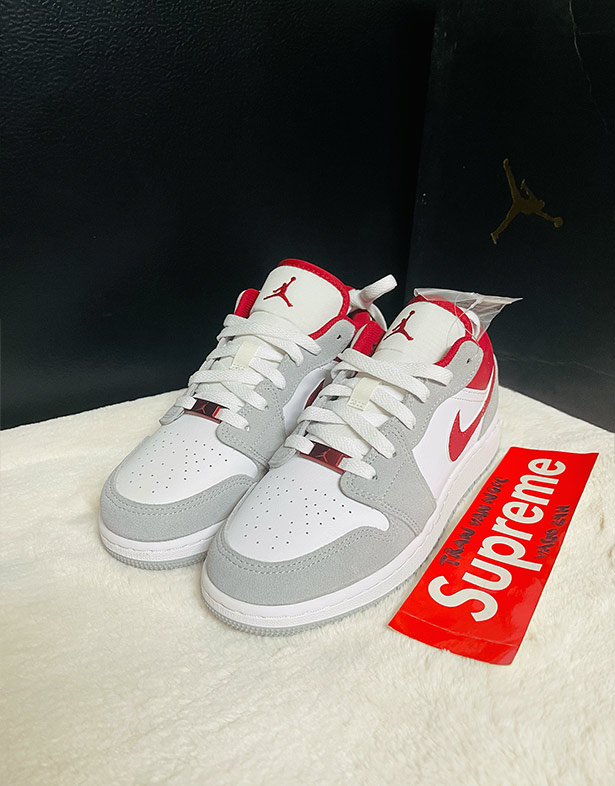 Nike Air Jordan 1 Low SE GS “Grey Red” DM0589-016