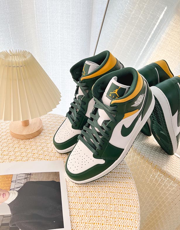 Nike Air Jordan 1 Mid Gs “Sonics” 554725-371