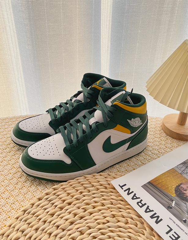 Nike Air Jordan 1 Mid Gs “Sonics” 554725-371