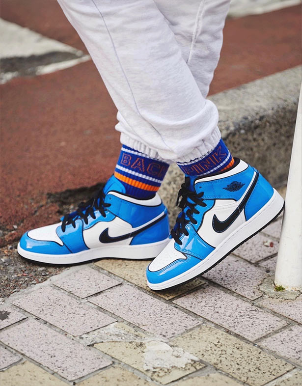 Nike Air Jordan 1 Mid SE GS “Signal Blue” BQ6931-402