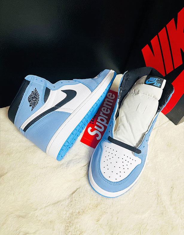 Nike Air Jordan 1 Retro High OG “University Blue 2021” 555088-134