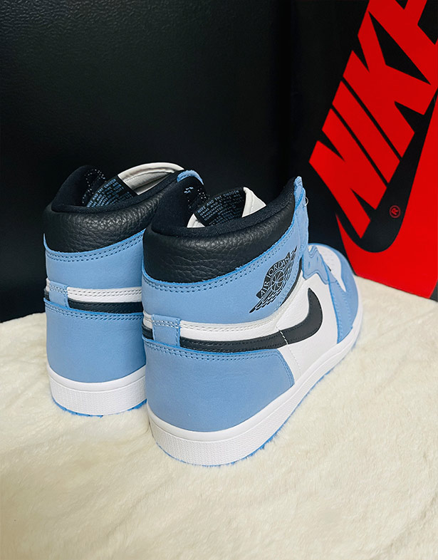 Nike Air Jordan 1 Retro High OG “University Blue 2021” 555088-134