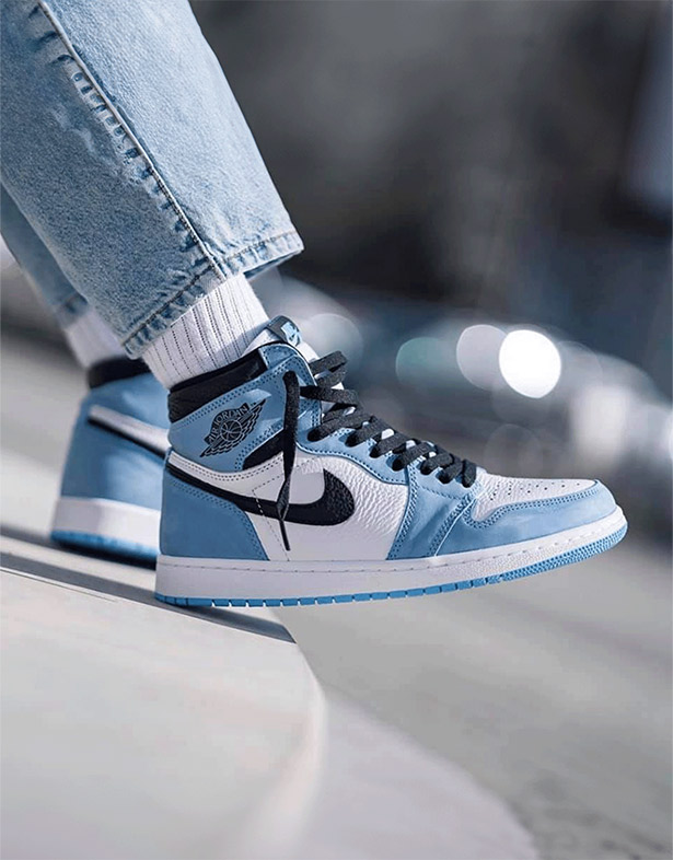 Nike Air Jordan 1 Retro High OG “University Blue 2021” 555088-134