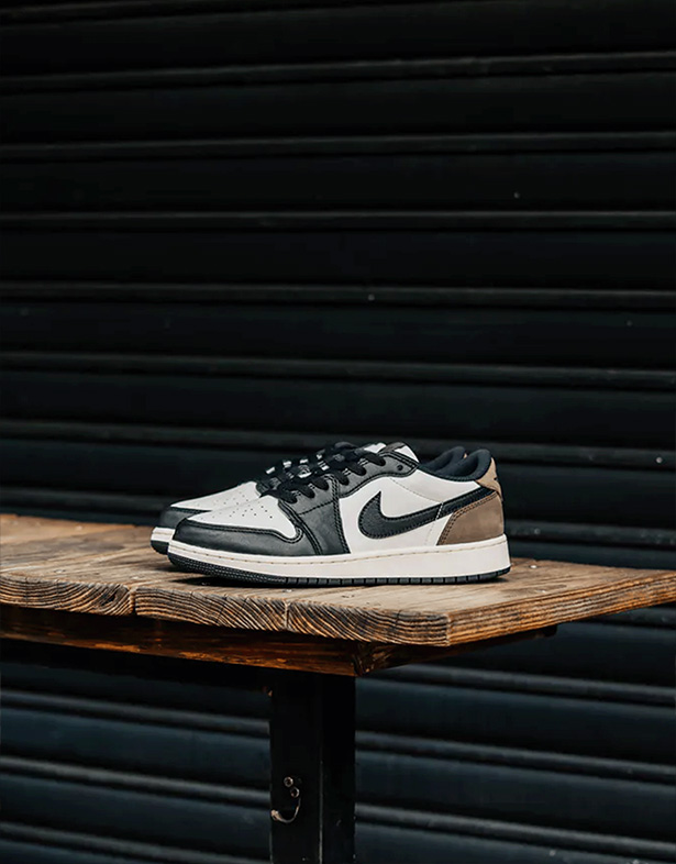 Nike Air Jordan 1 Retro Low OG Gs “Mocha” CZ0858-102