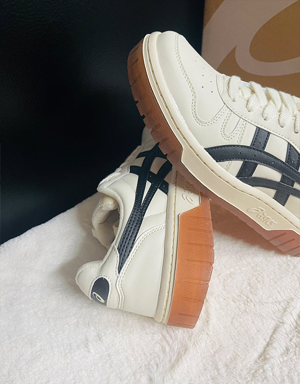 Asics Court MZ “Cream Black Gum” 1203A127-750