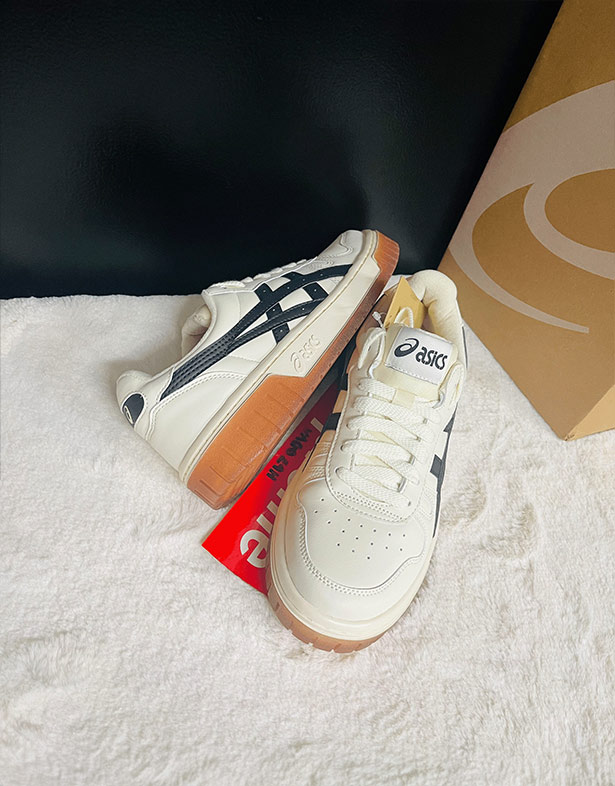 Asics Court MZ “Cream Black Gum” 1203A127-750