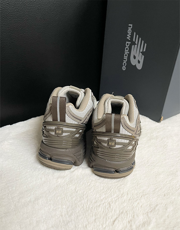 New Balance 1906R “Mocha” M1906RHD