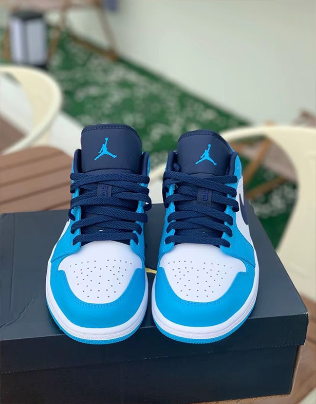 Giày Nike Air Jordan 1 Low “University Blue” 553558-144 jumpman