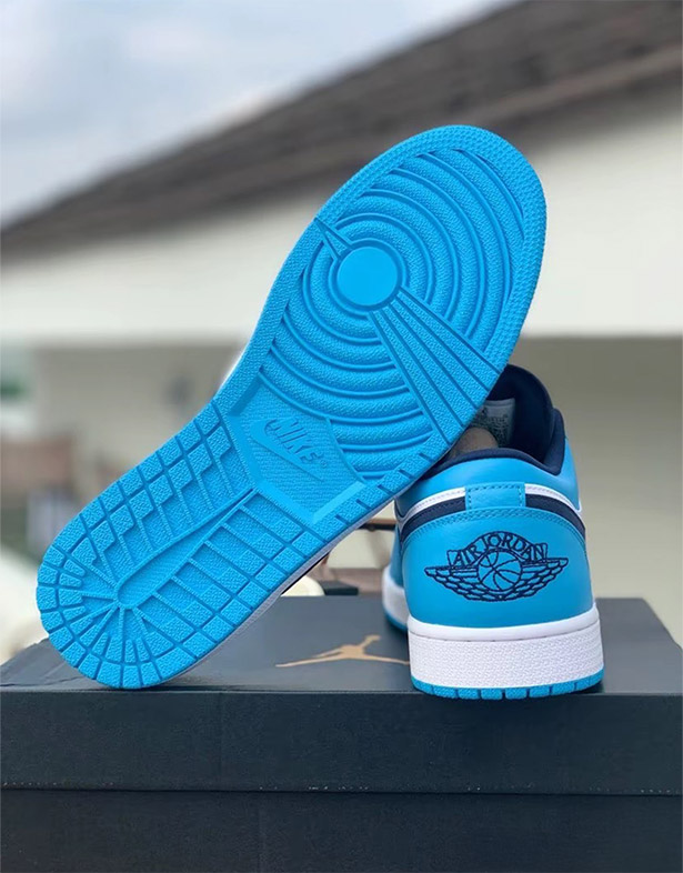 Giày Nike Air Jordan 1 Low “University Blue” 553558-144 de giay