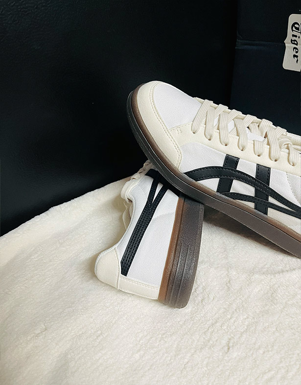 Onitsuka Tiger Advanti “Cream White” 1183B799-101