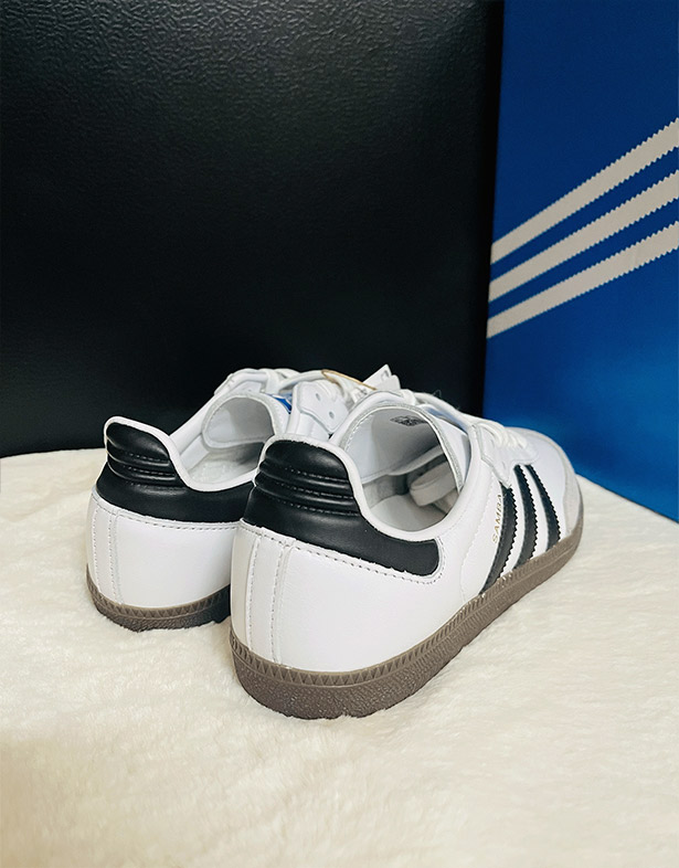 Adidas Samba OG “White Black Gum” B75806