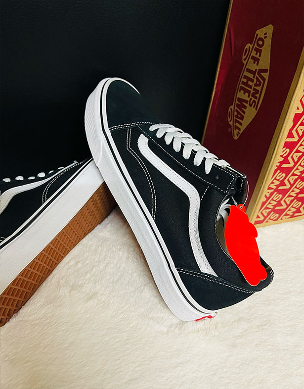 Vans Old Skool Classic “Black White” VN000D3HY28