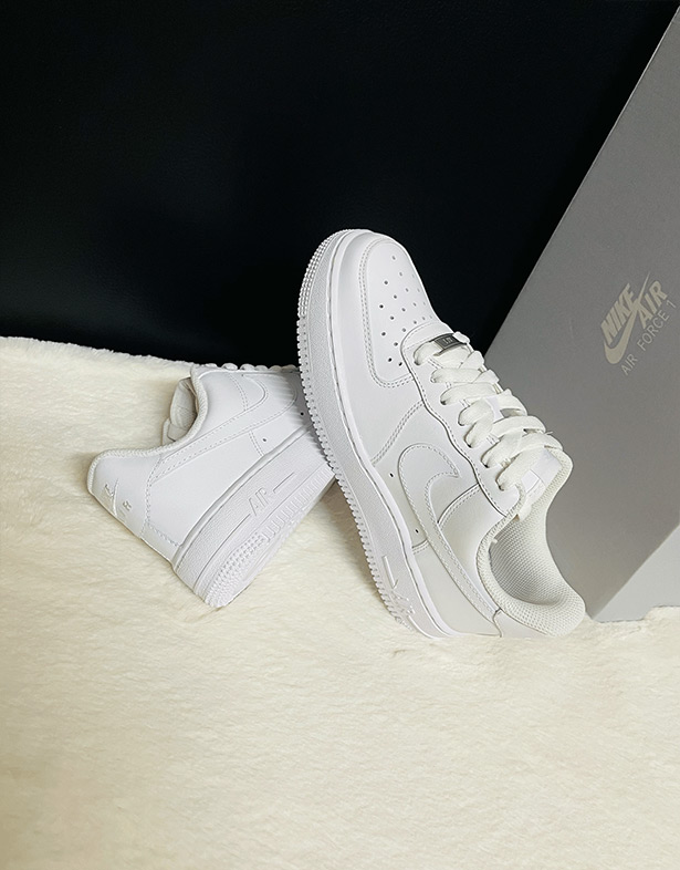 Nike Air Force 1 Low ‘07 “Triple White” (w) DD8959-100