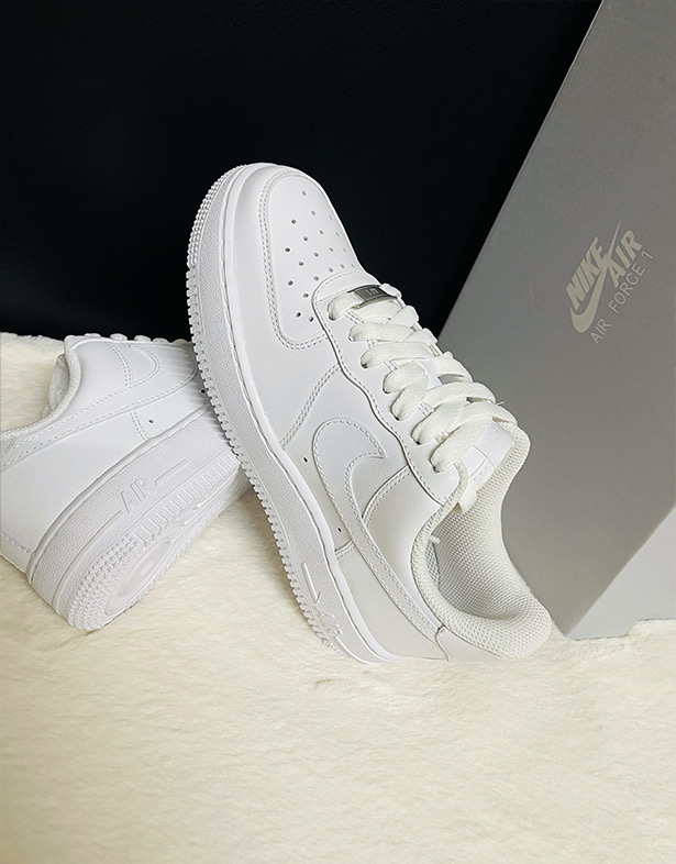 Nike Air Force 1 Low ‘07 “Triple White” (w) DD8959-100