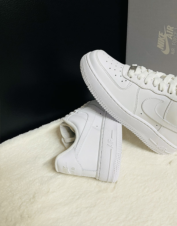 Nike Air Force 1 Low ‘07 “Triple White” (w) DD8959-100