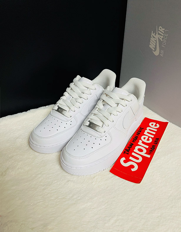 Nike Air Force 1 Low ‘07 “Triple White” (w) DD8959-100