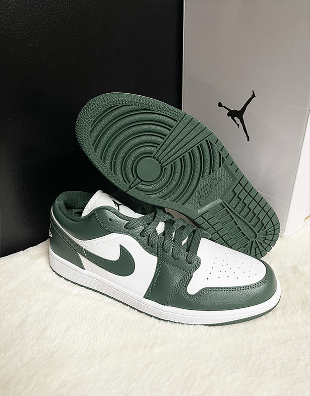 Nike Air Jordan 1 Low “Galactic Jade” (w) DC0774-113