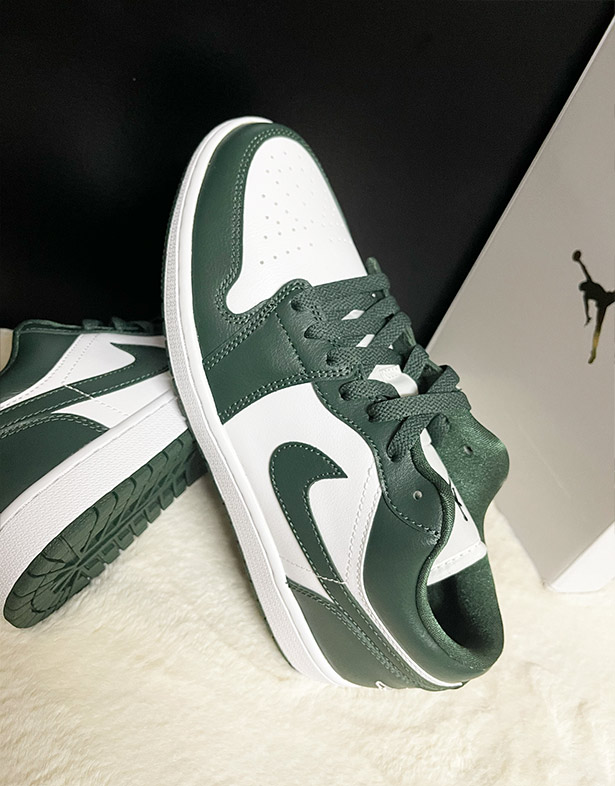 Nike Air Jordan 1 Low “Galactic Jade” (w) DC0774-113