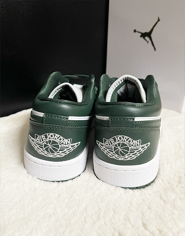 Nike Air Jordan 1 Low “Galactic Jade” (w) DC0774-113