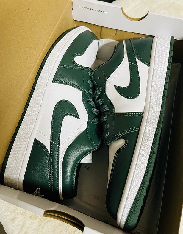 Nike Air Jordan 1 Low “Galactic Jade” (w) DC0774-113