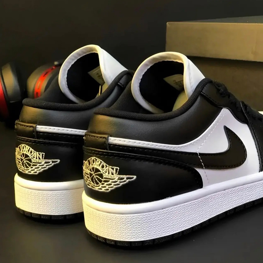 NIKE AIRJORDAN 1 LOW DC0774-101 23.5cm