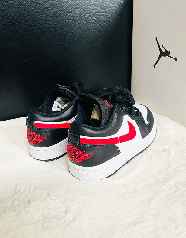 Nike Air Jordan 1 Low “Siren Red” (w) DC0774-004