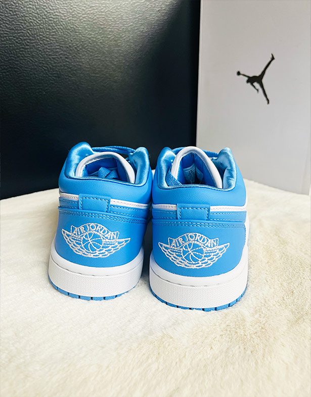 Nike Air Jordan 1 Low “White UNC” (w) AO9944-441