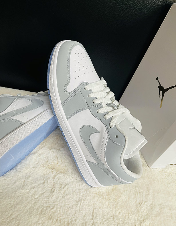 Nike Air Jordan 1 Low “White Wolf Grey” (w) DC0774-105