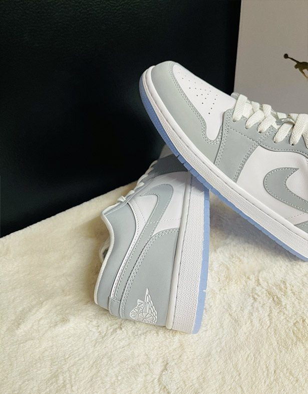 Nike Air Jordan 1 Low “White Wolf Grey” (w) DC0774-105