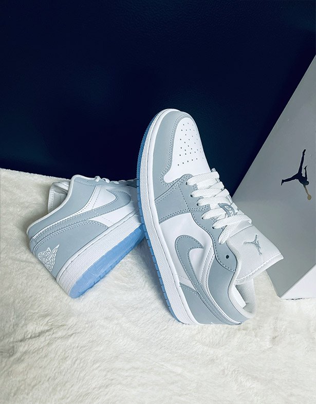 Nike Air Jordan 1 Low “White Wolf Grey” (w) DC0774-105