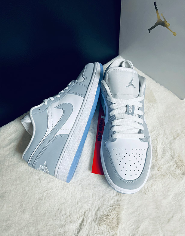 Nike Air Jordan 1 Low “White Wolf Grey” (w) DC0774-105