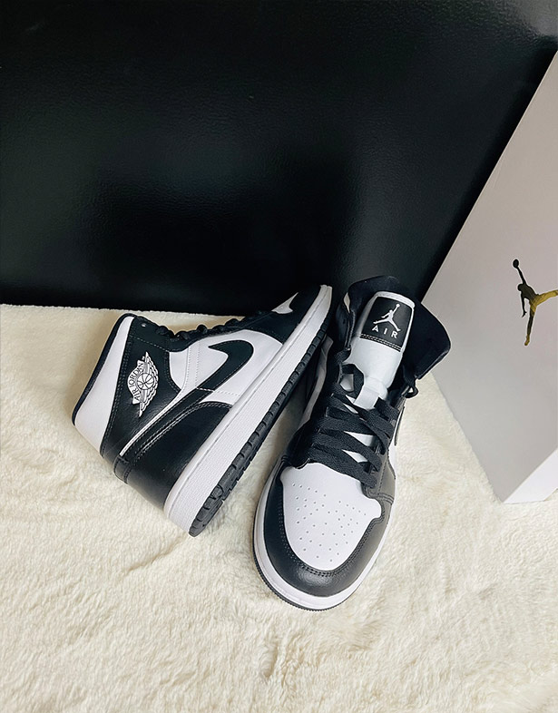 Nike Air Jordan 1 Mid “Panda” (w) DV0991-101