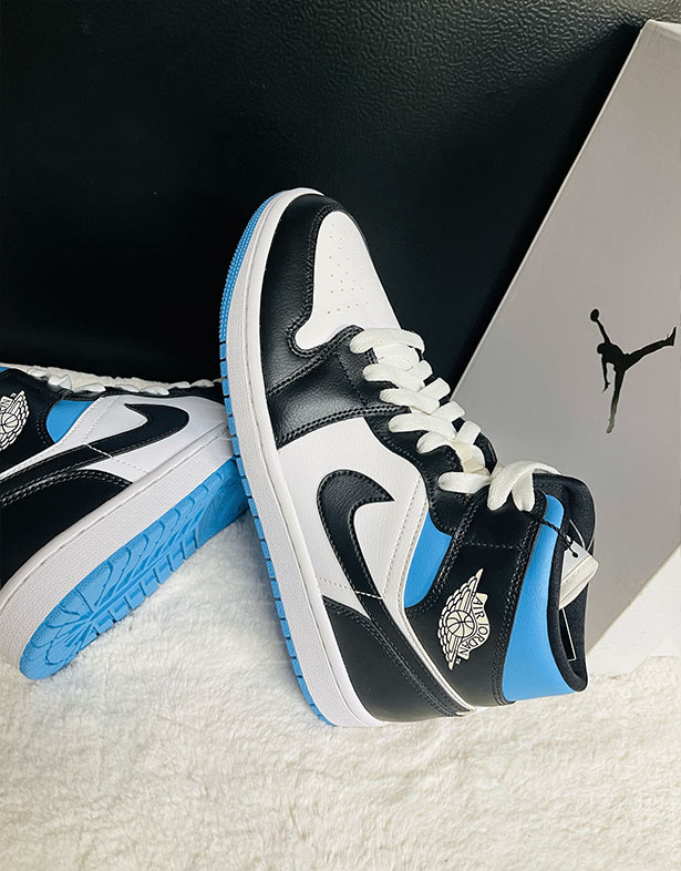 Nike Air Jordan 1 Mid “University Blue” (w) BQ6472-102