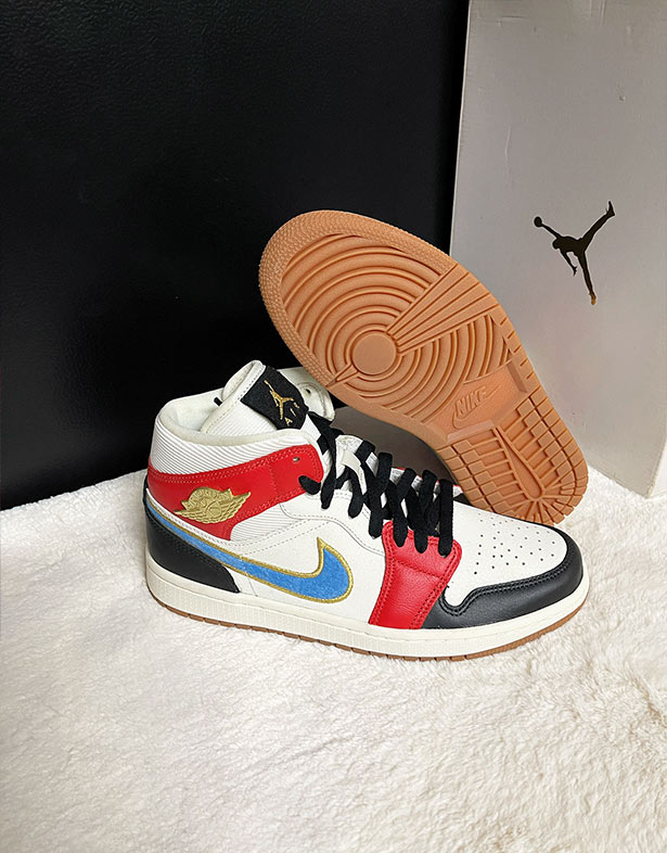 Nike Air Jordan 1 Mid SE “Let Her Man” (w) DC1426-100