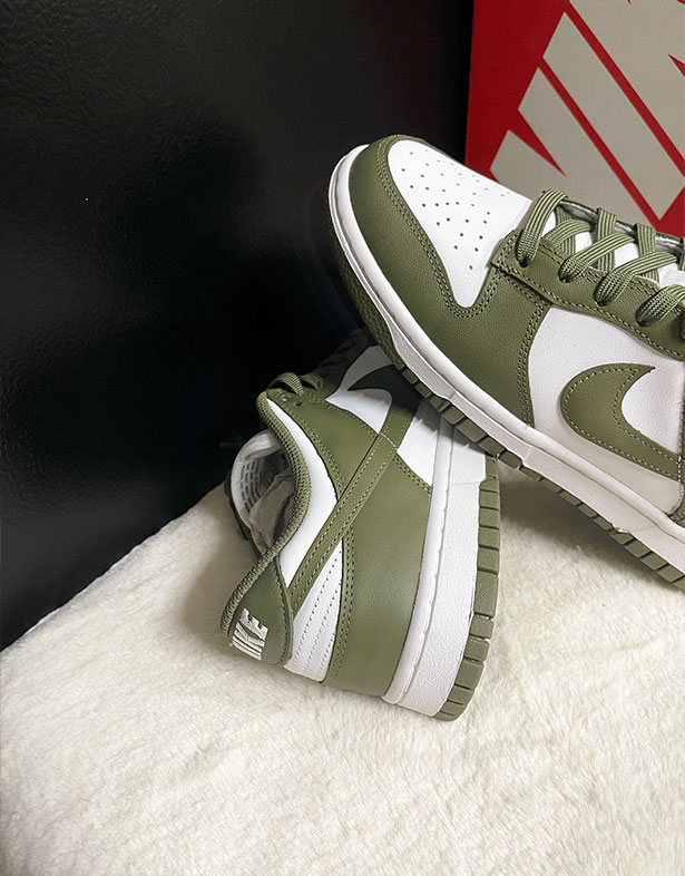 Nike Dunk Low “Medium Olive” (w) DD1503-120