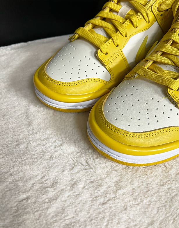 Nike Dunk Low Twist “Vivid Sulfur” (w) DZ2794-100