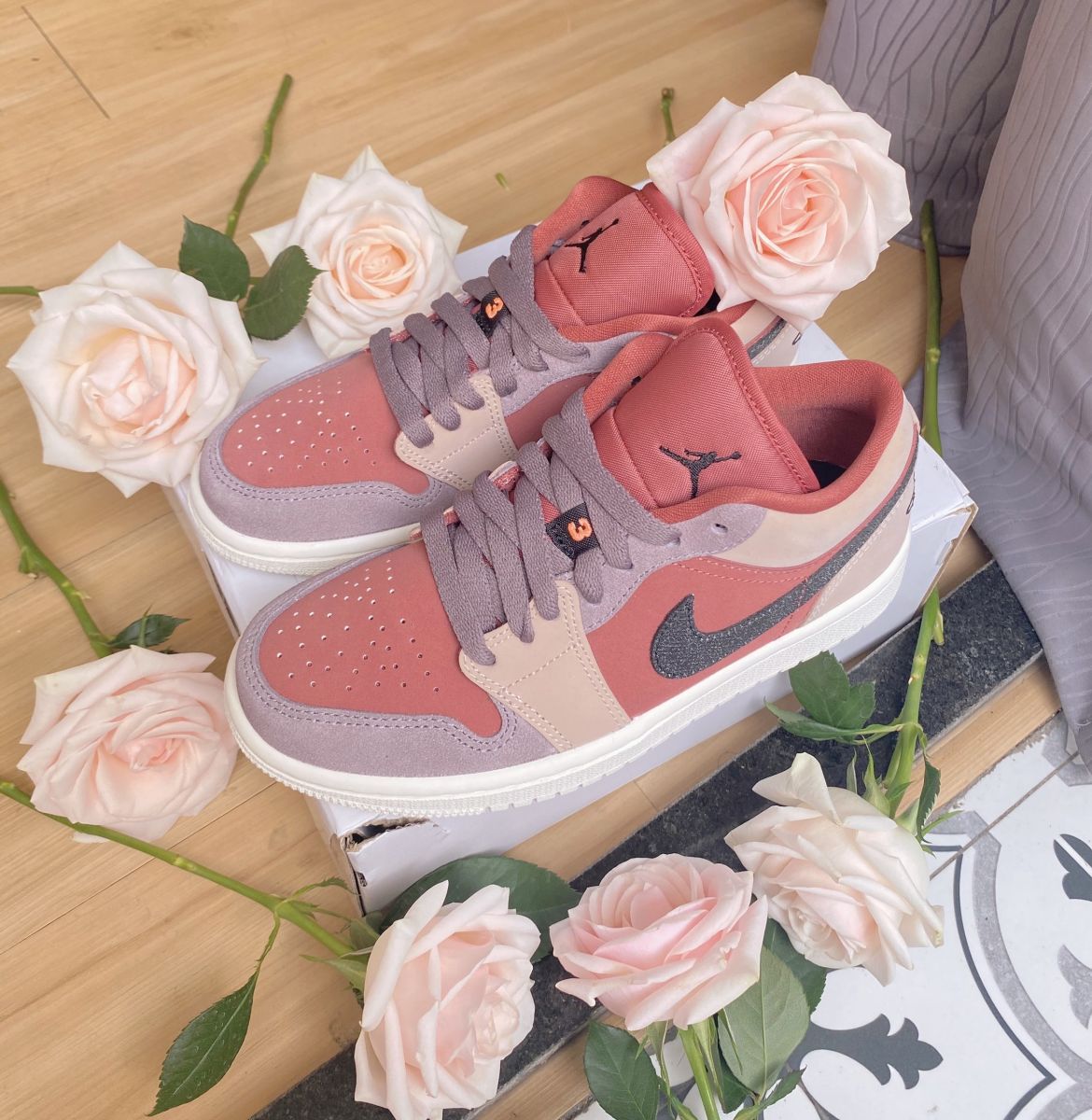Nike Wmns Air Jordan 1 Low Canyon Rust Black - Vago24h - Chất Lượng Làm Nên  Thương Hiệu