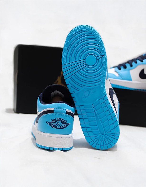 Giày Nike Air Jordan 1 Low Gs “University Blue” 553560-144 de giay