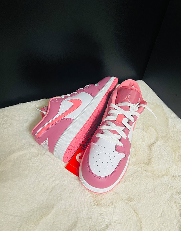 Giày Nike Air Jordan 1 Low Gs “Desert Berry” 553560-616