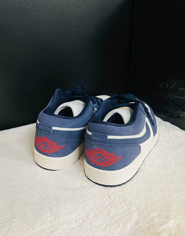 Giày Nike Air Jordan 1 Low SE “Obsidian” IO7448-400