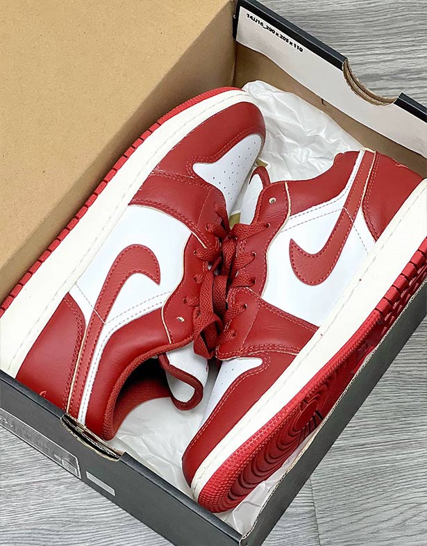 Giày Nike Air Jordan 1 Low SE Gs “Dune Red” FJ3465-160