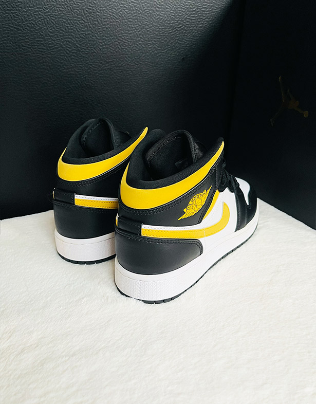 Đế giữa Air Jordan 1 Mid GS có đệm Air
